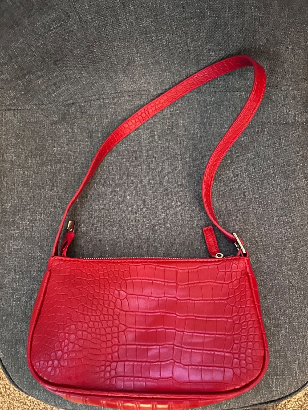 Red Purse - Picture 2 of 5